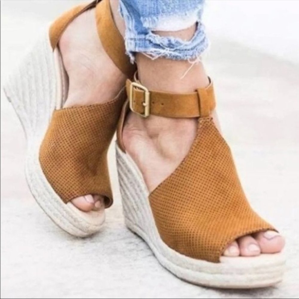 MARC FISHER Mlannie Suede Leather Camel Sandals Espadrille Wedges Size 8